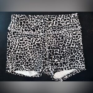 Outdoor Voices biker shorts